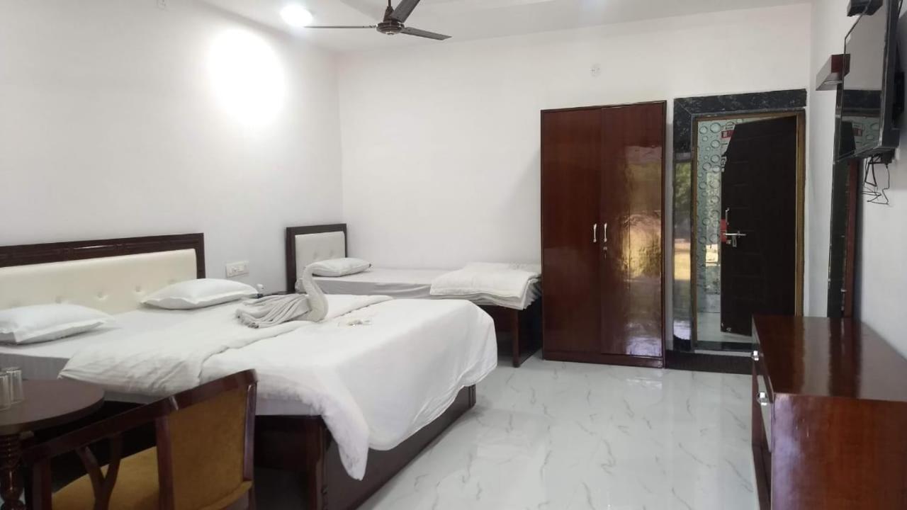 Vamoose Vrindavan Gopala Resort Jabalpur Luaran gambar